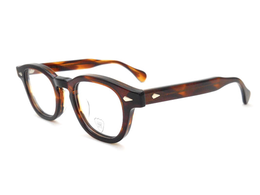 AR_44-22_Demi Amber