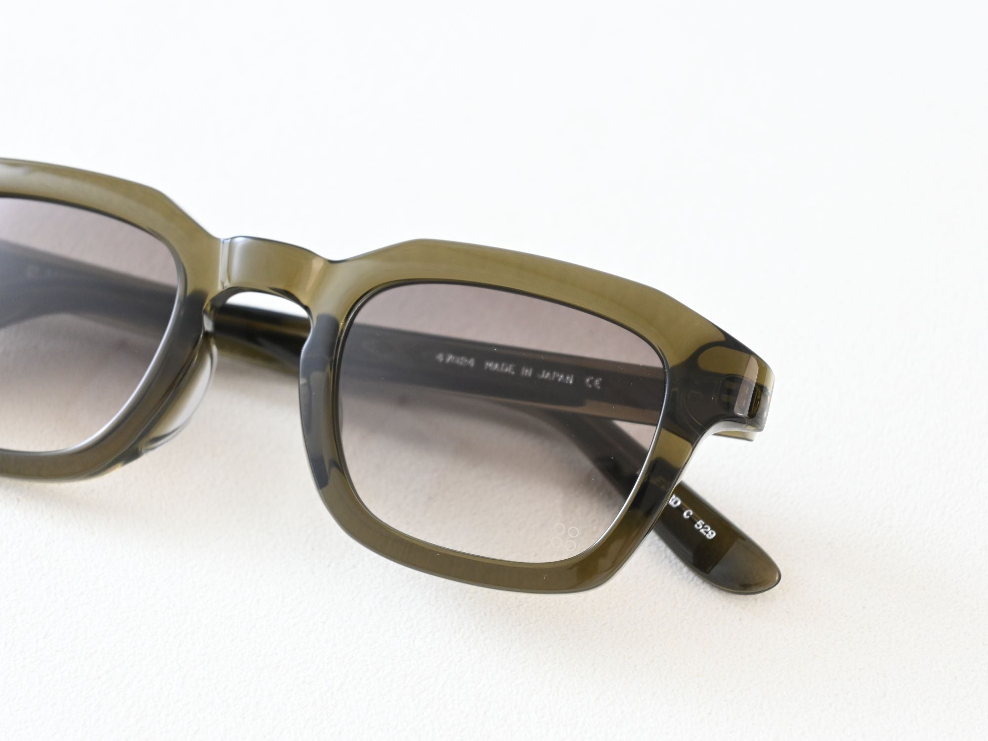 LEONARD_529_dark brown gradation