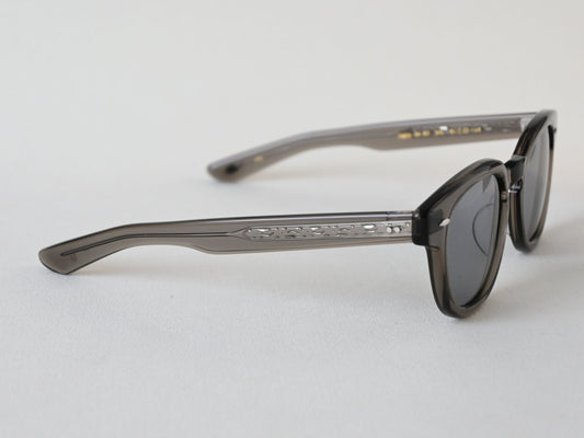 WEBB-BR_50_SMK-GRY