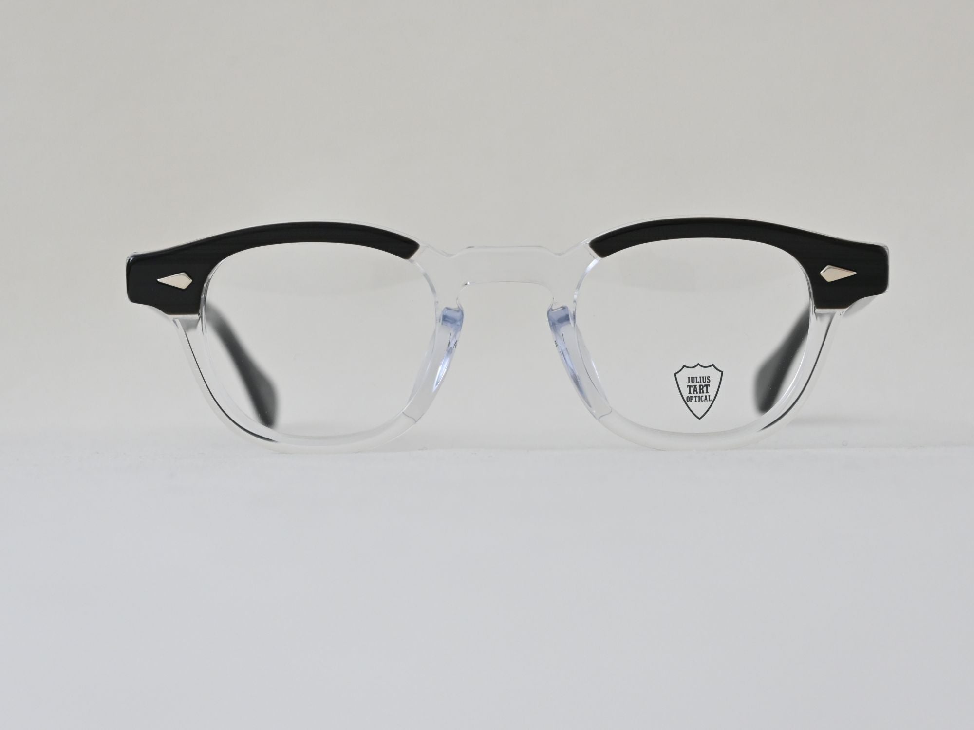 AR_44-24_Black Wood Clear