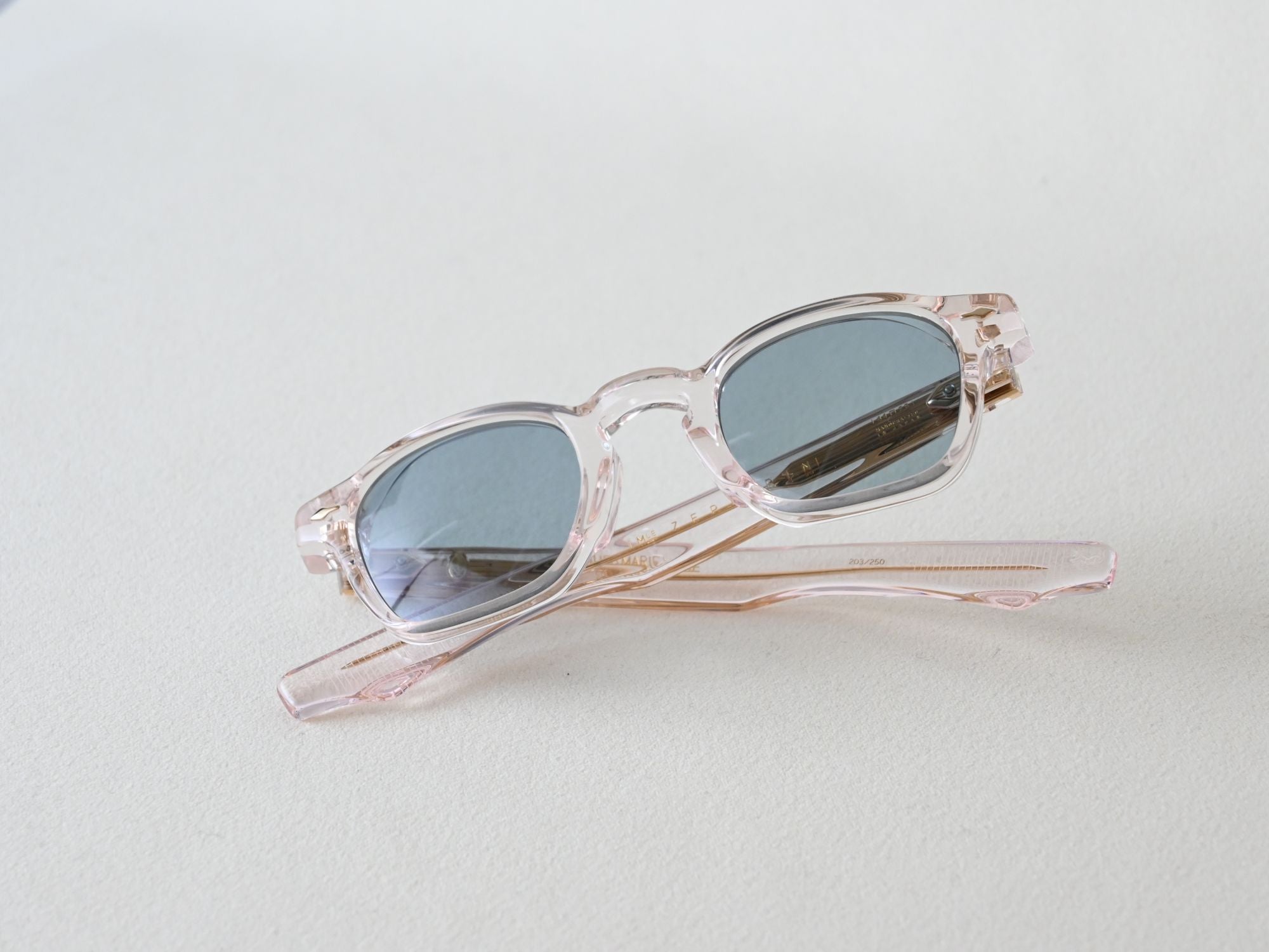 ZEPHIRIN_44_CAMEO_SUN