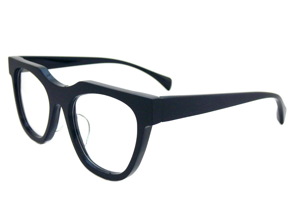 RAIKOKE-326_002_コート鼻