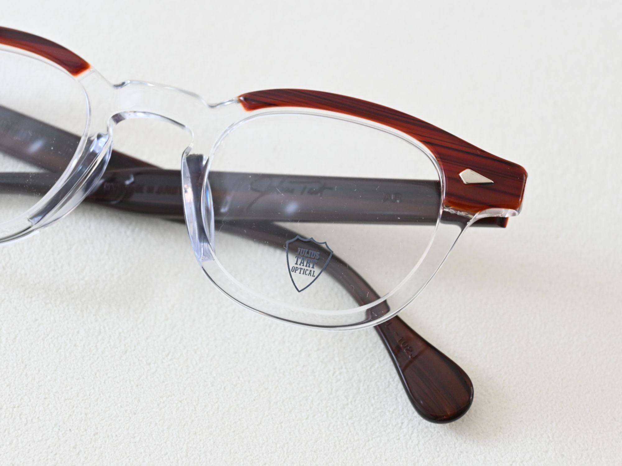 AR_46-24_Red Wood Clear