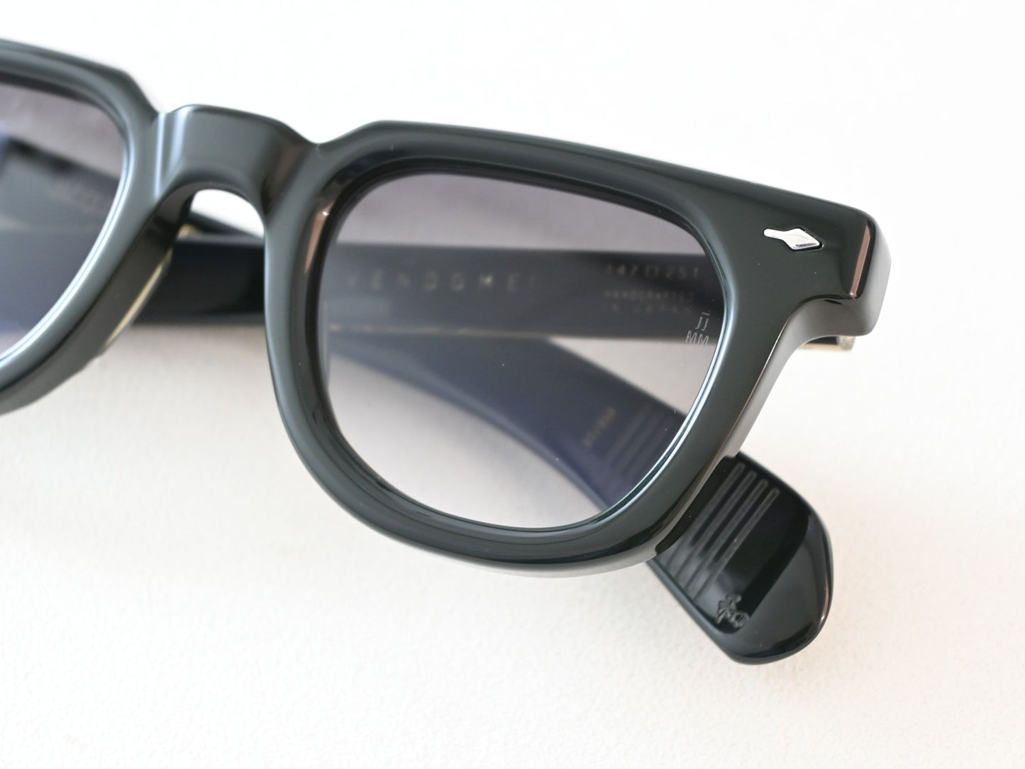 VENDOME_VIPER_SUN