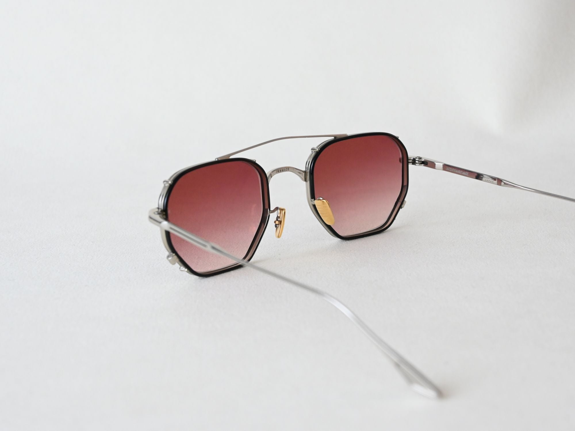 MARBOT_SILVERFOX_SUN