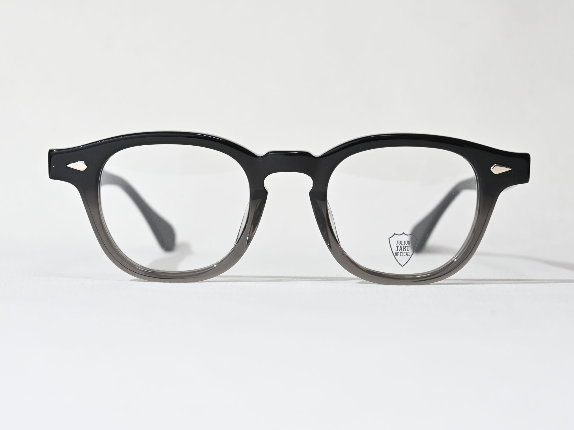 AR_46-22_DARK BLACK FADE