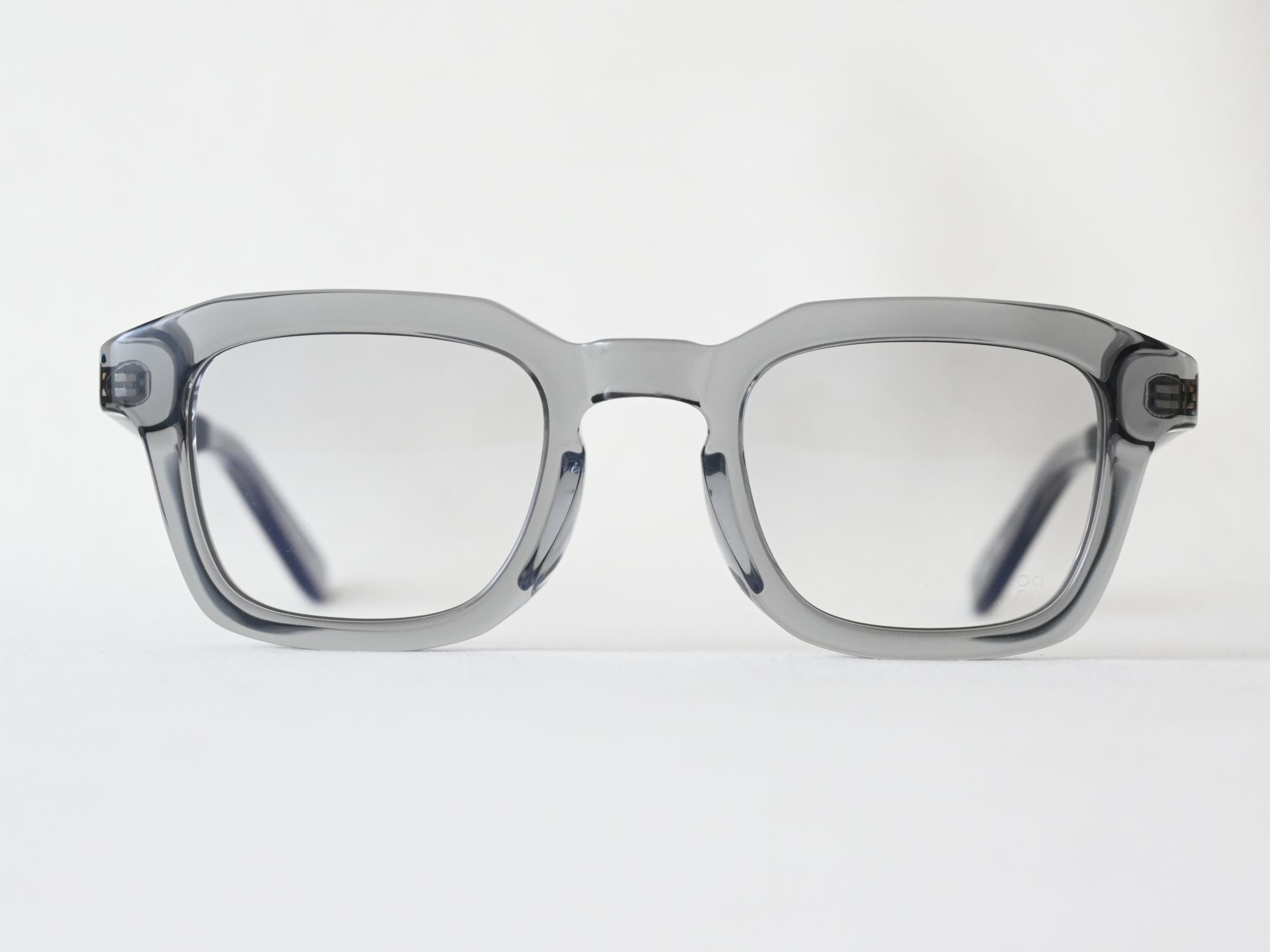 LEONARD_554_light Gray gradation