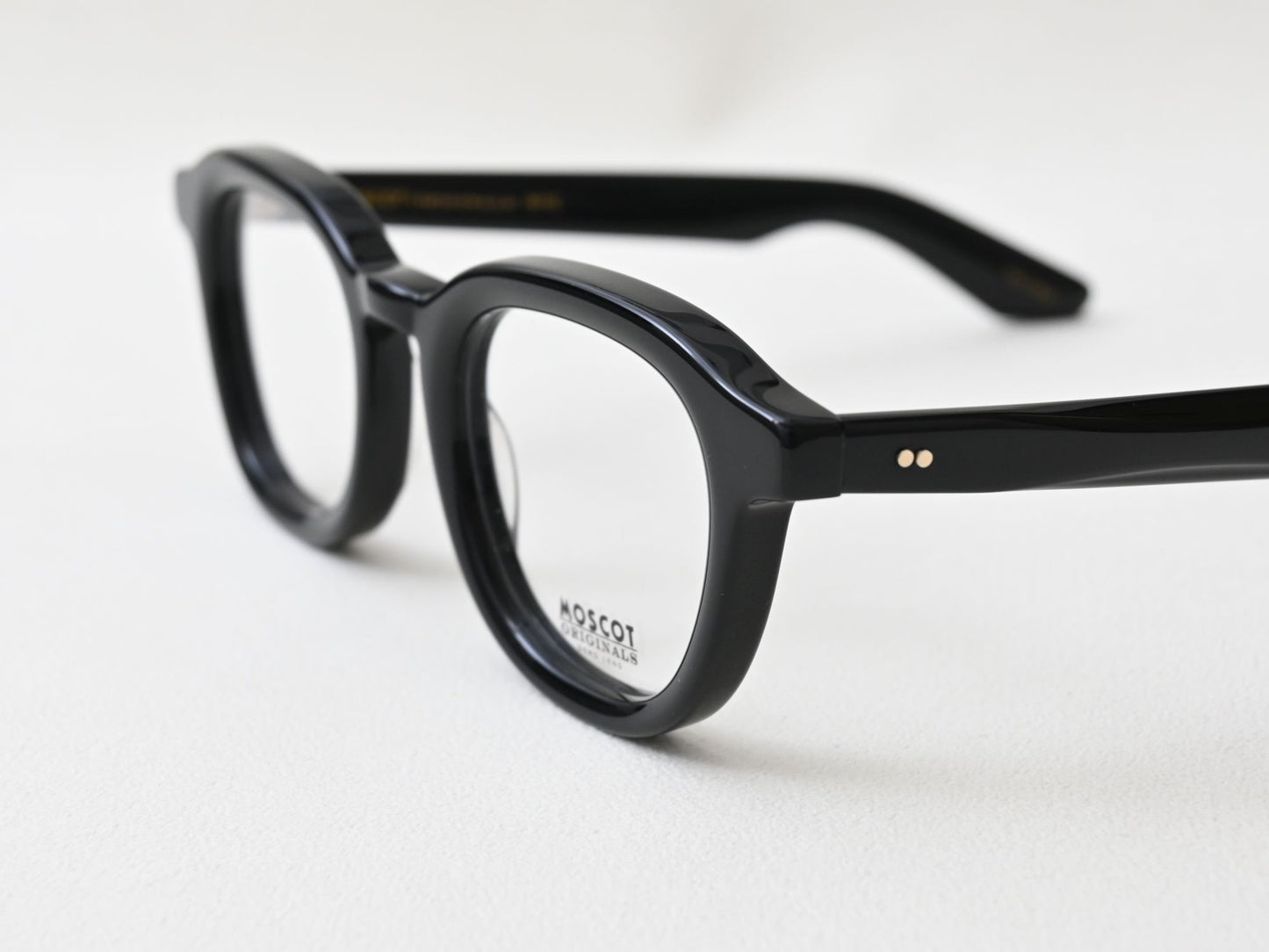 DAHVEN_BLACK