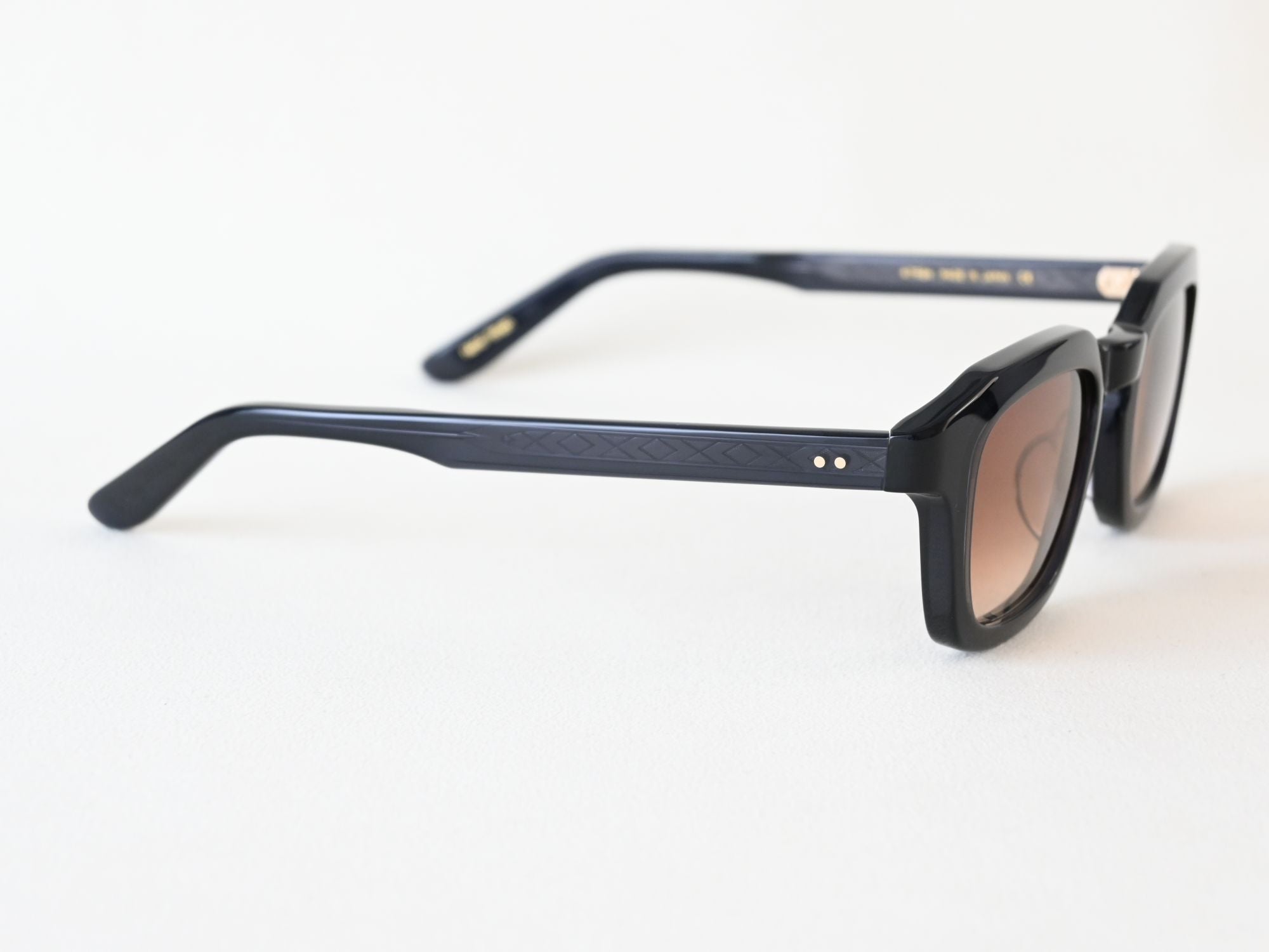 LEONARD_565_dark copper gradation