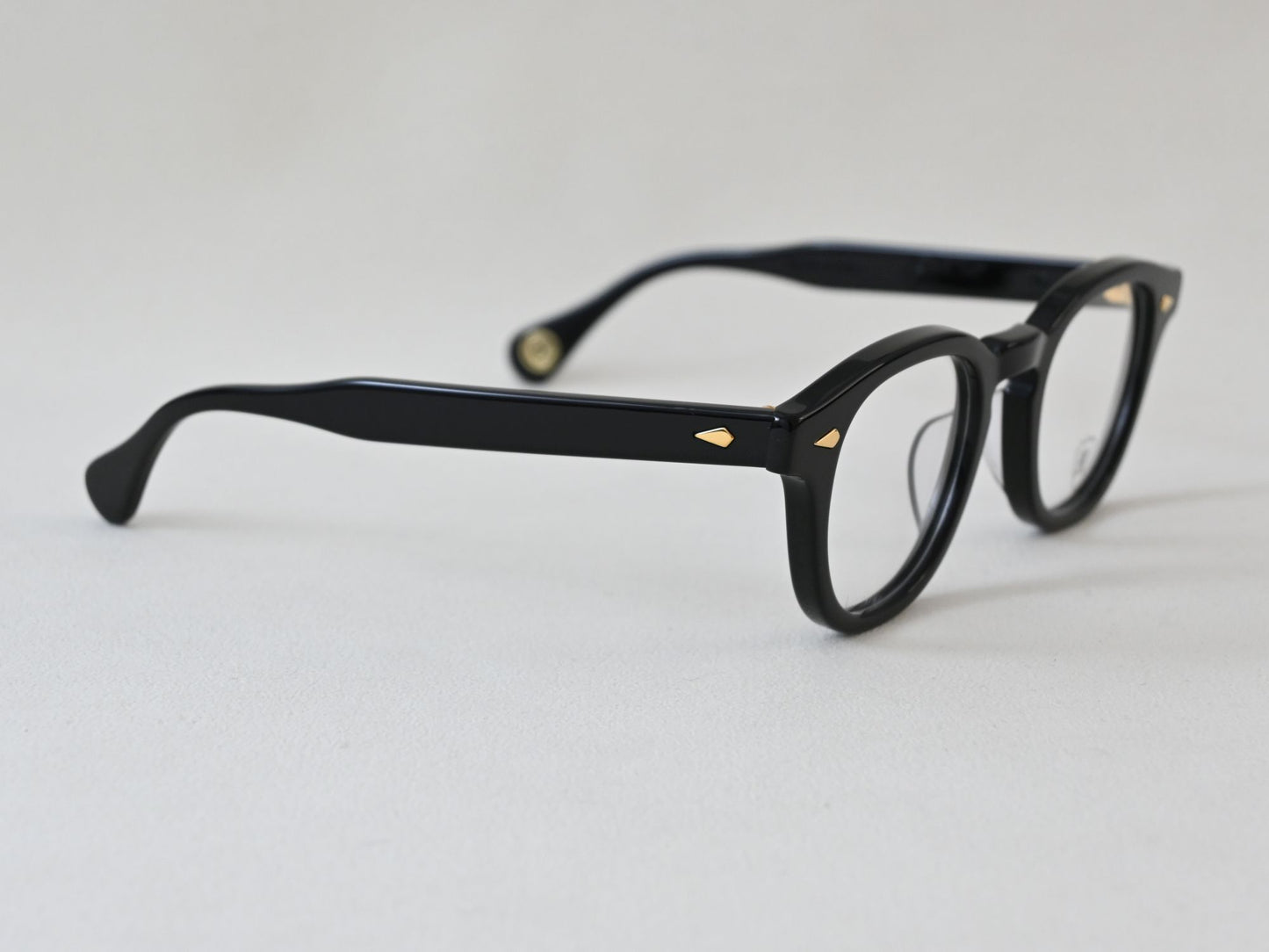 AR-GOLD_48-24_BLACK