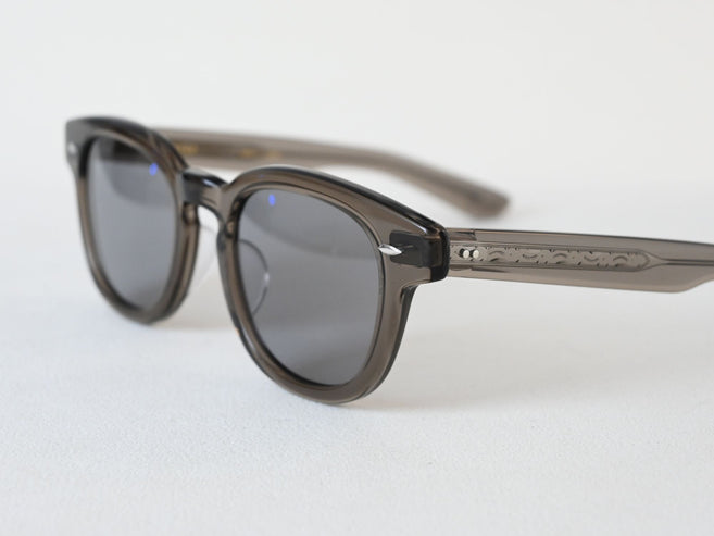 WEBB-BR_50_SMK-GRY
