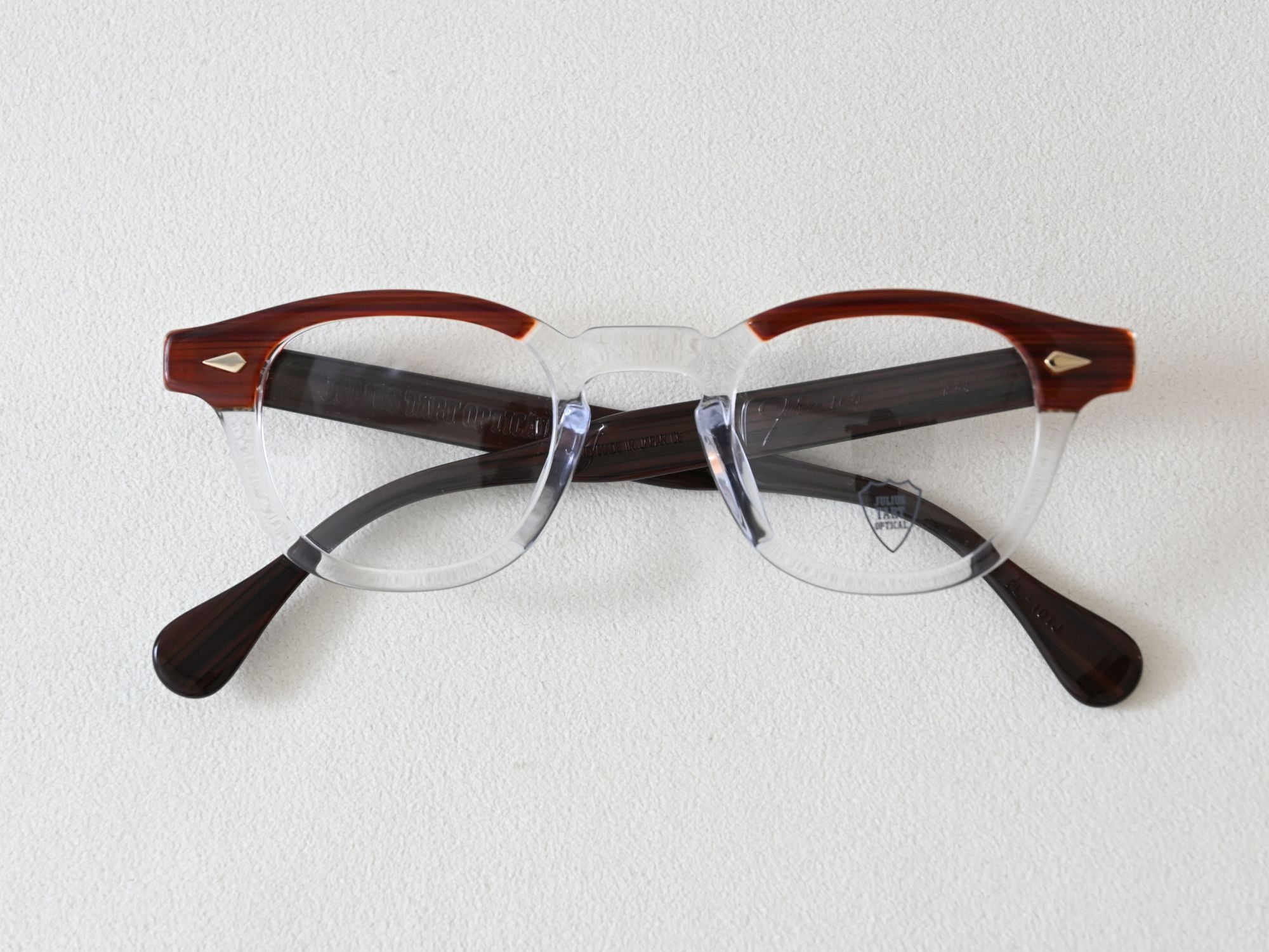 AR_44-24_Red Wood Clear