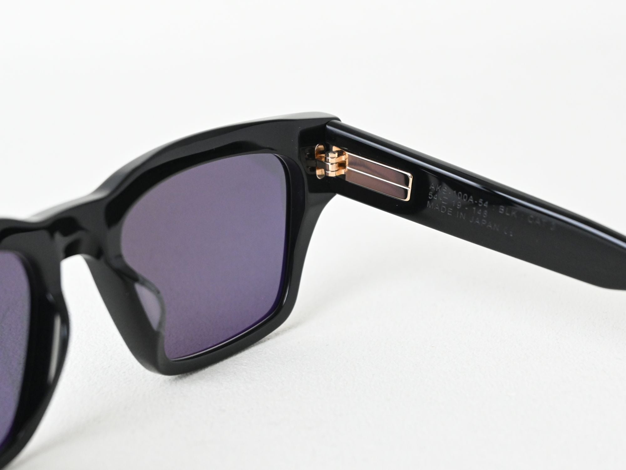 COLUMBA_54_BLK