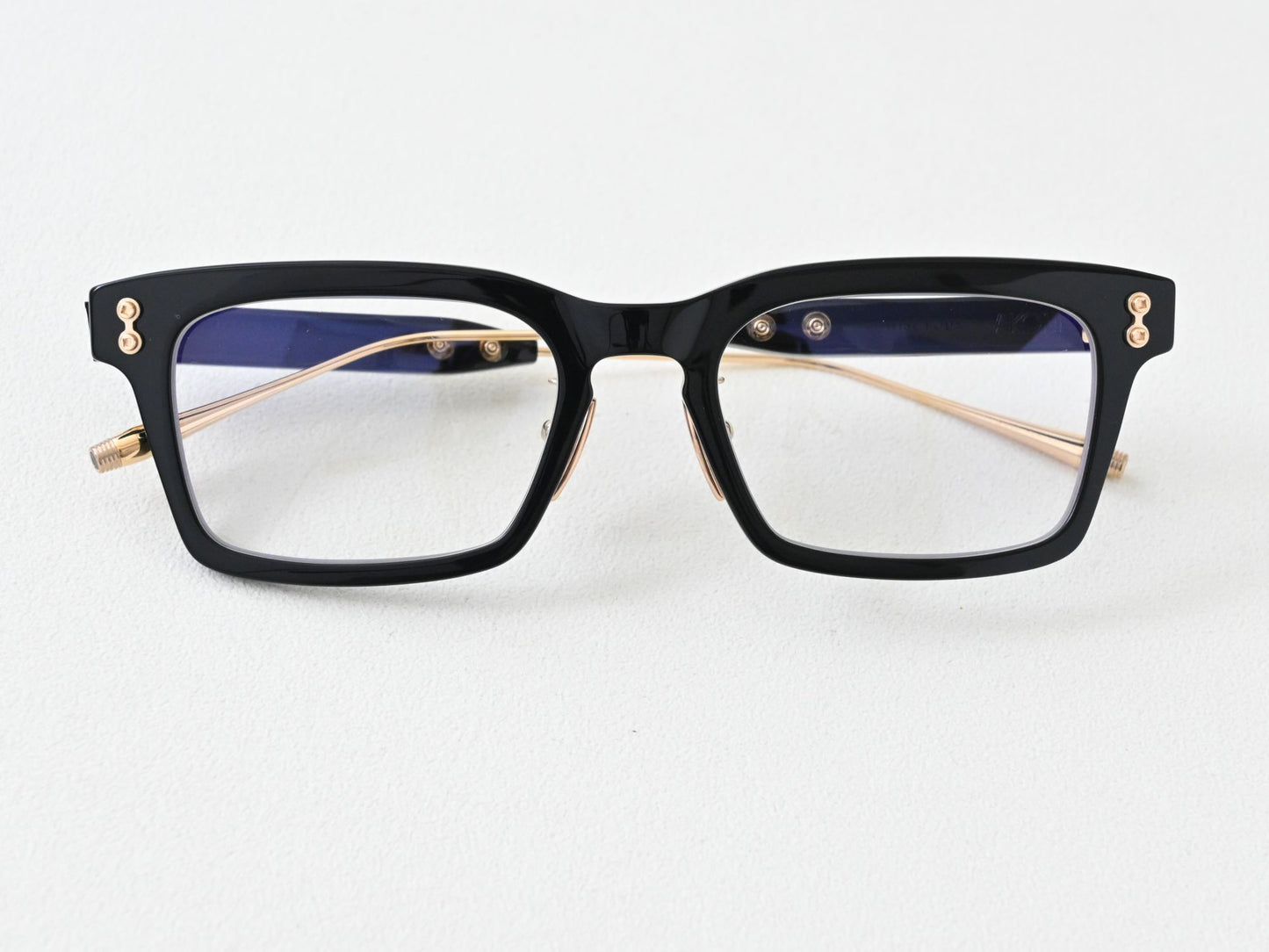 WISE-FOUR_BLK-GLD