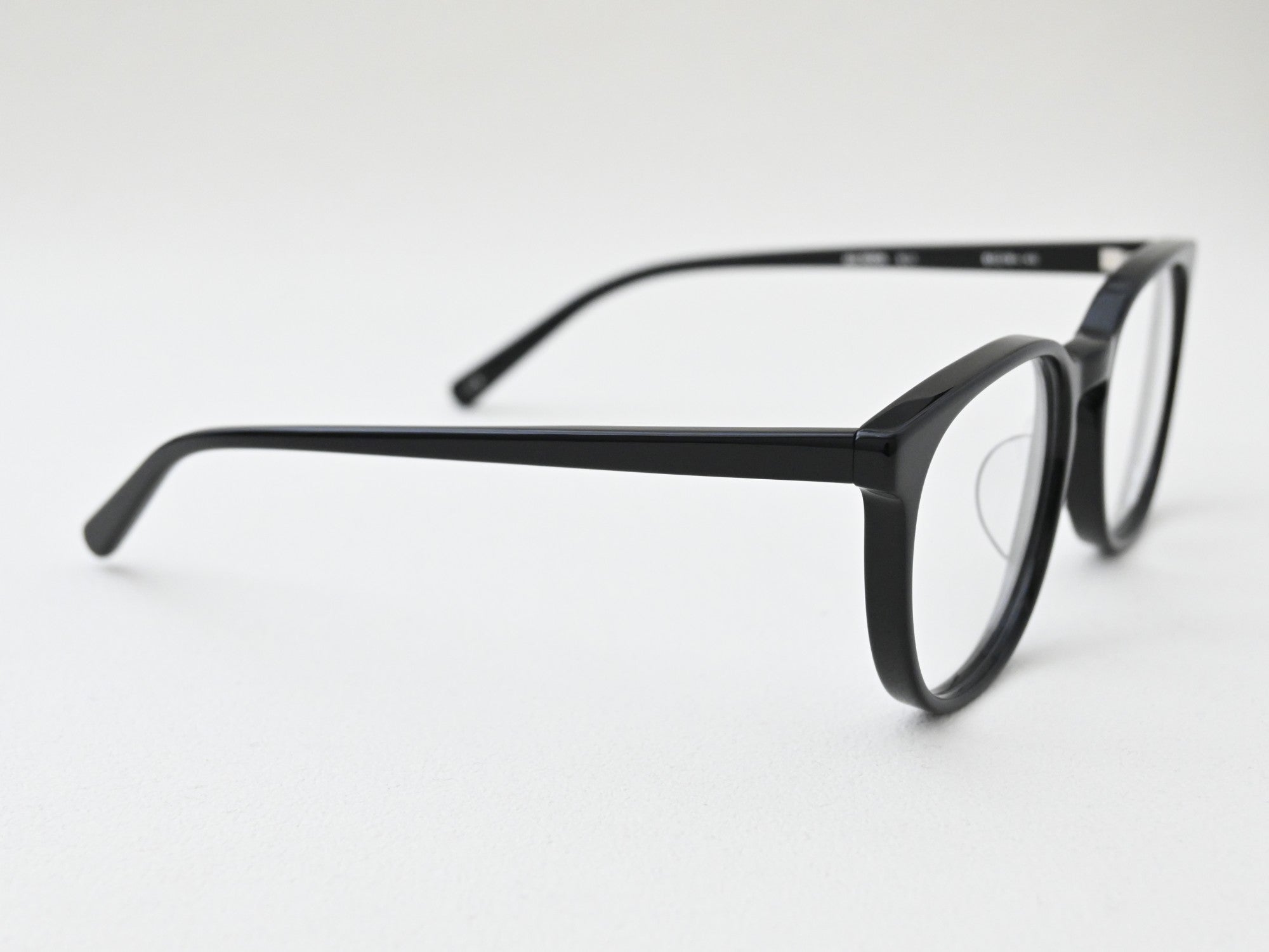 AU-5004_BLK