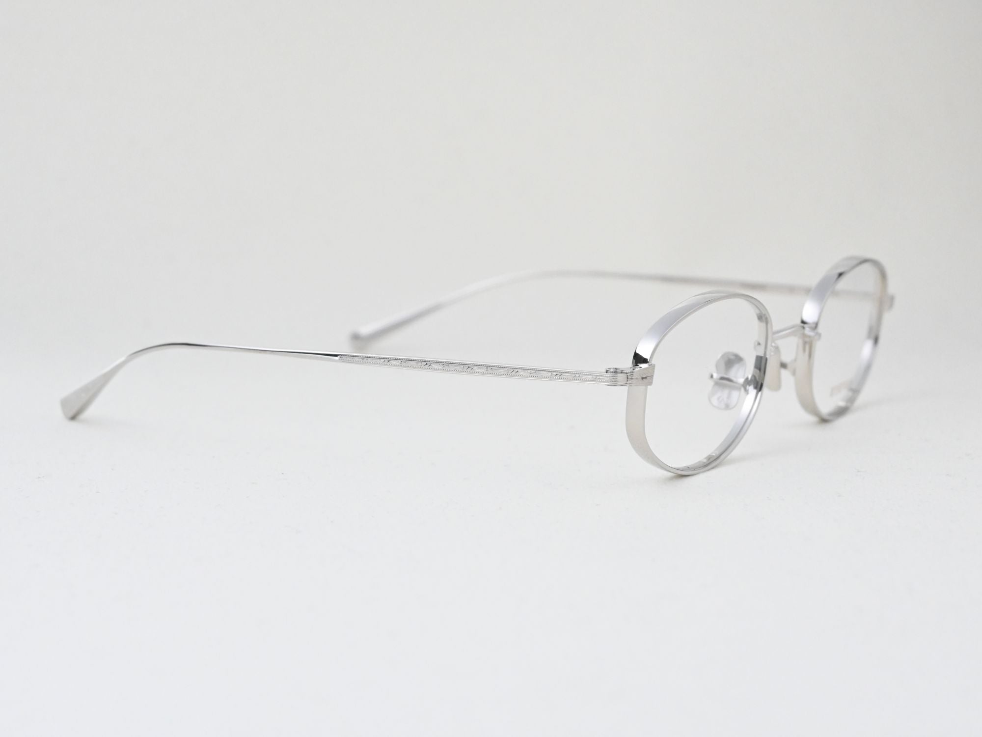 THOMPSON_S – OptiqueHARUTA