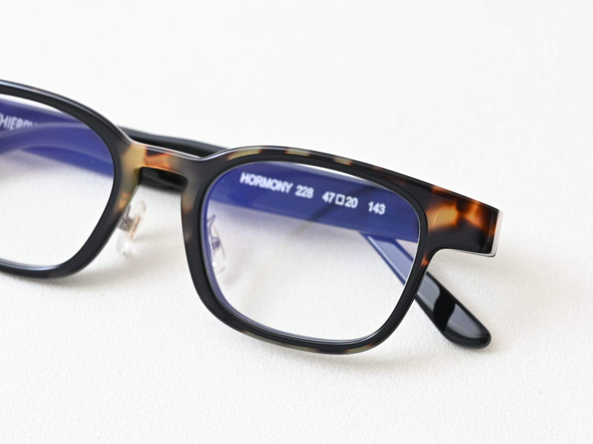 HORMONY_228_シリコンパット