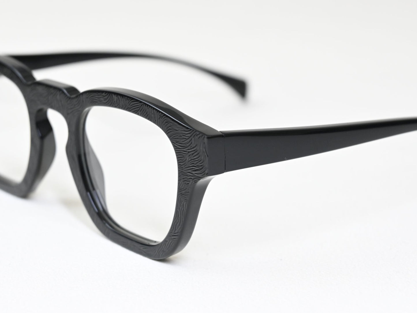 BINTAN-353_2025JPNLTD-225