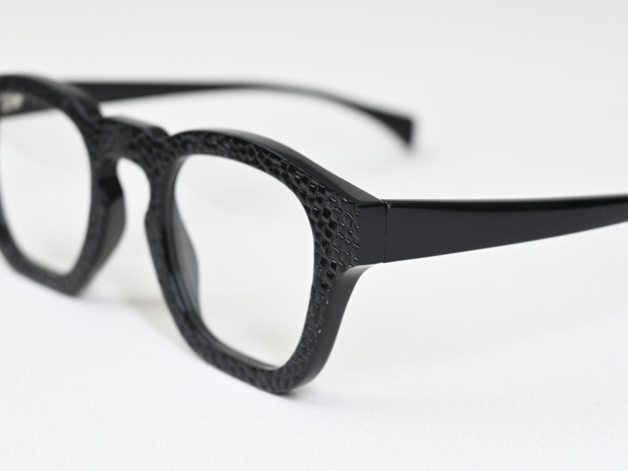 BINTAN-353_2025JPNLTD-226