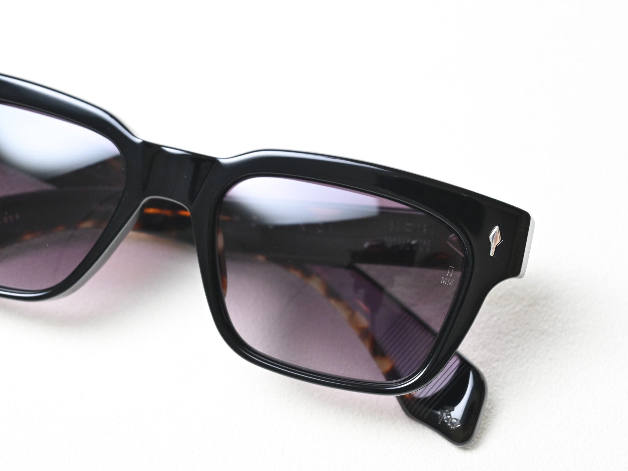 MOLINO_51_NOIR 11_SUN