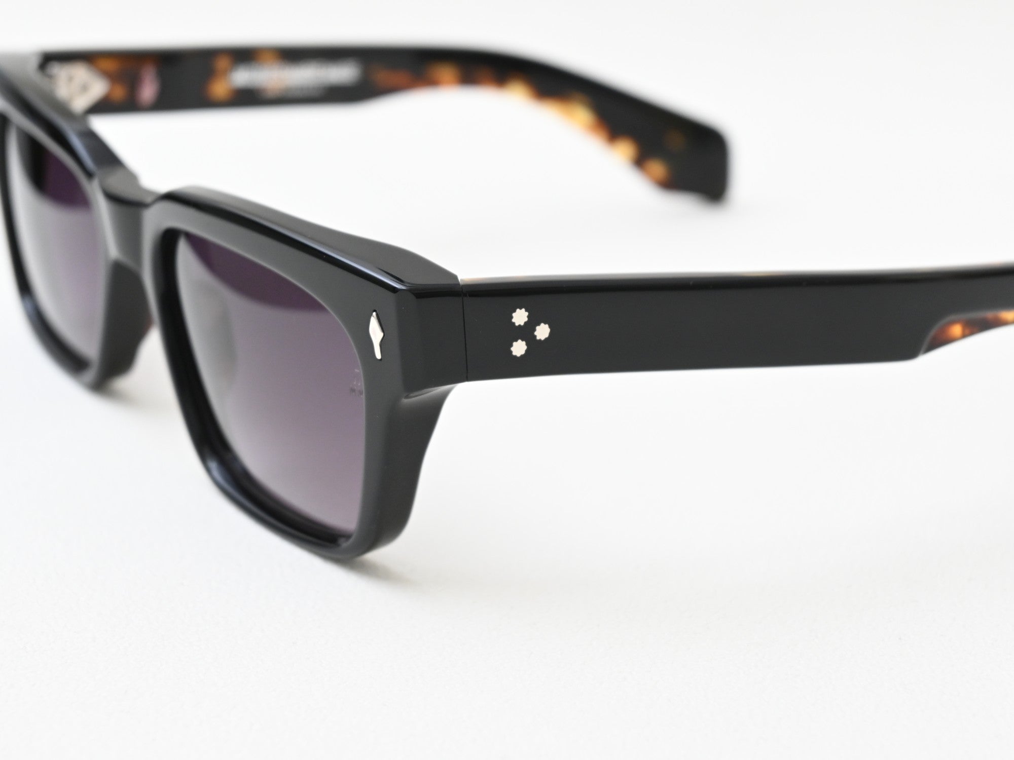 MOLINO_51_NOIR 11_SUN