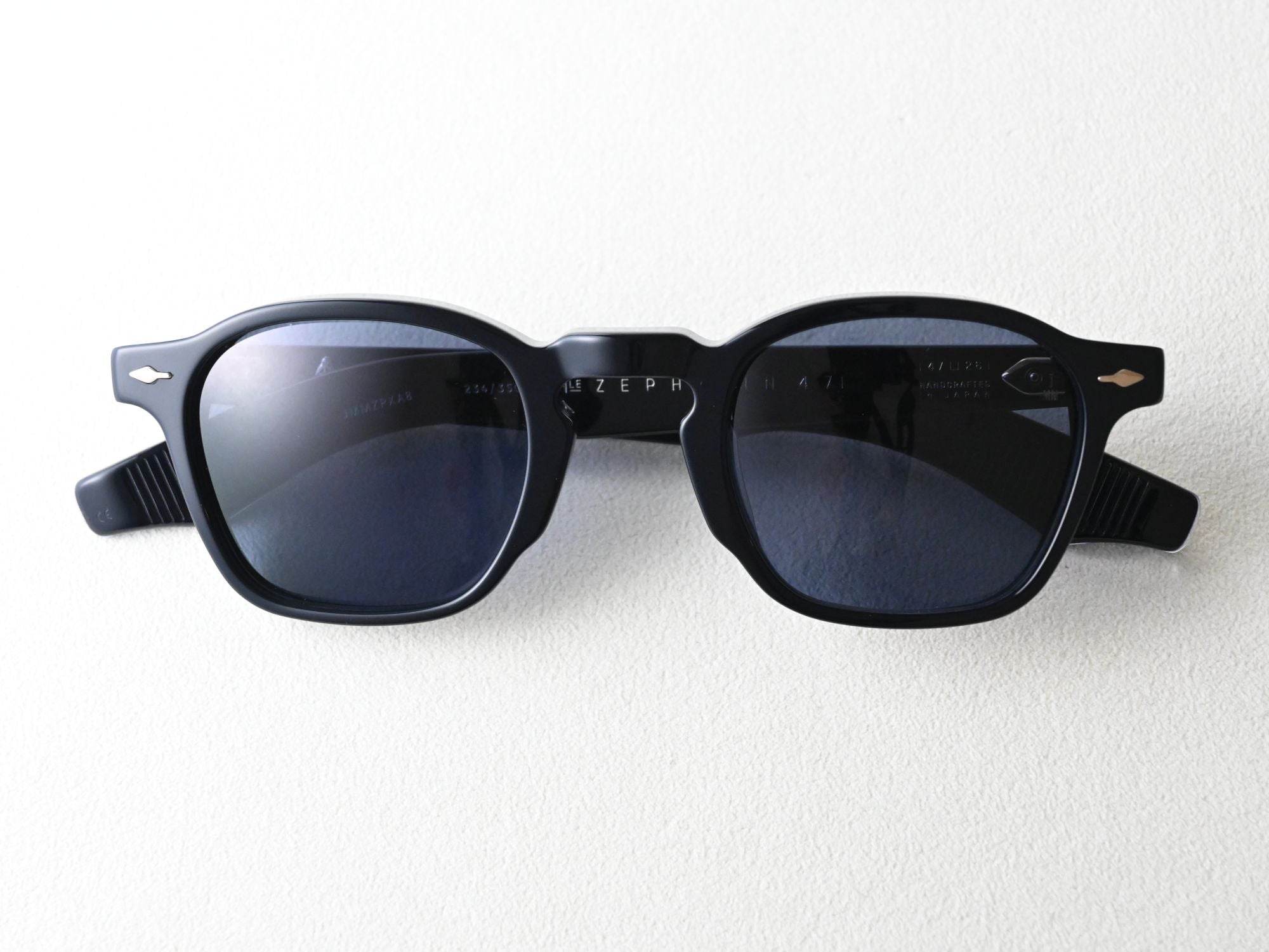 ZEPHIRIN 47_LACQUER-SUN