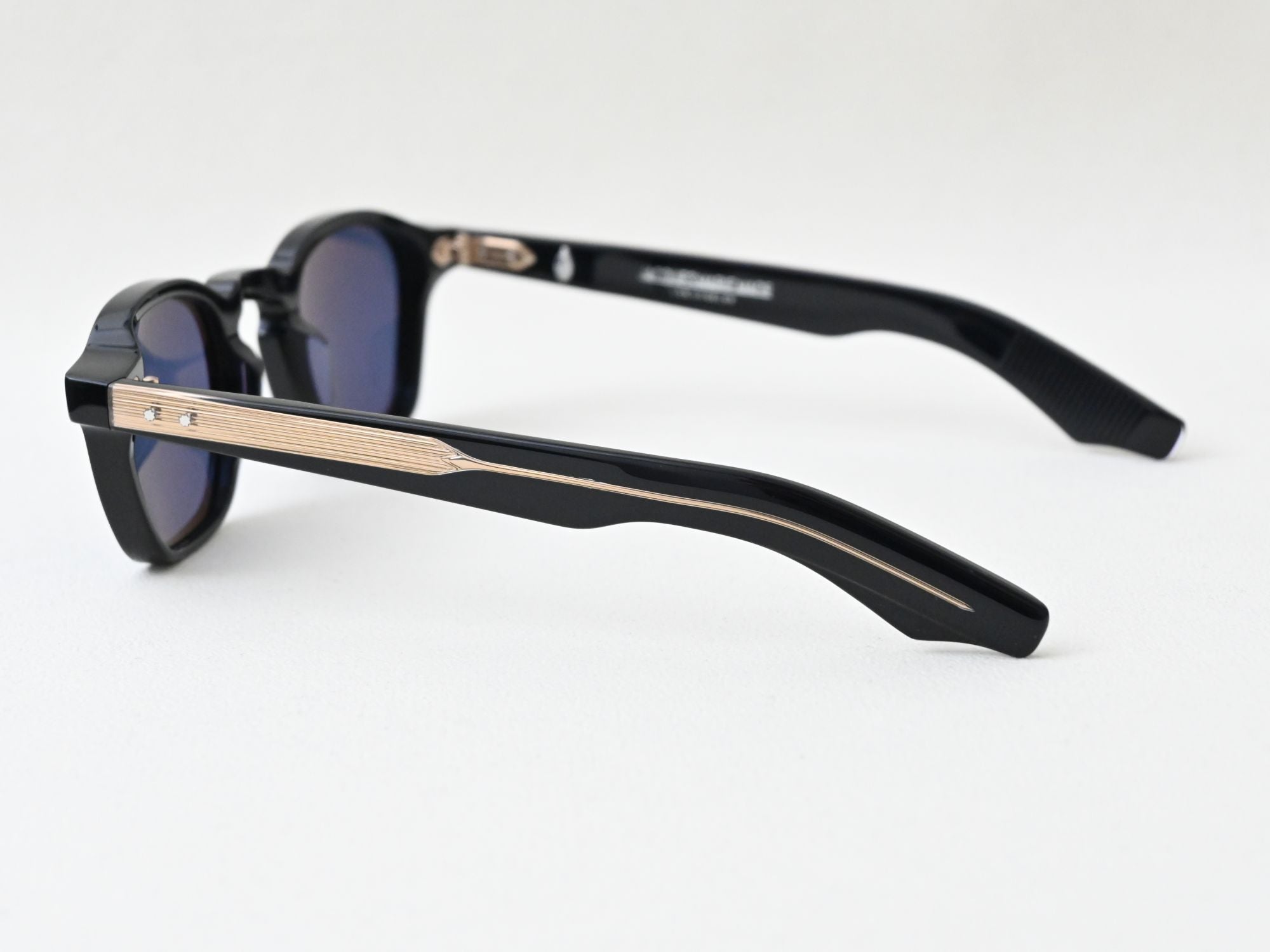 ZEPHIRIN 47_LACQUER-SUN