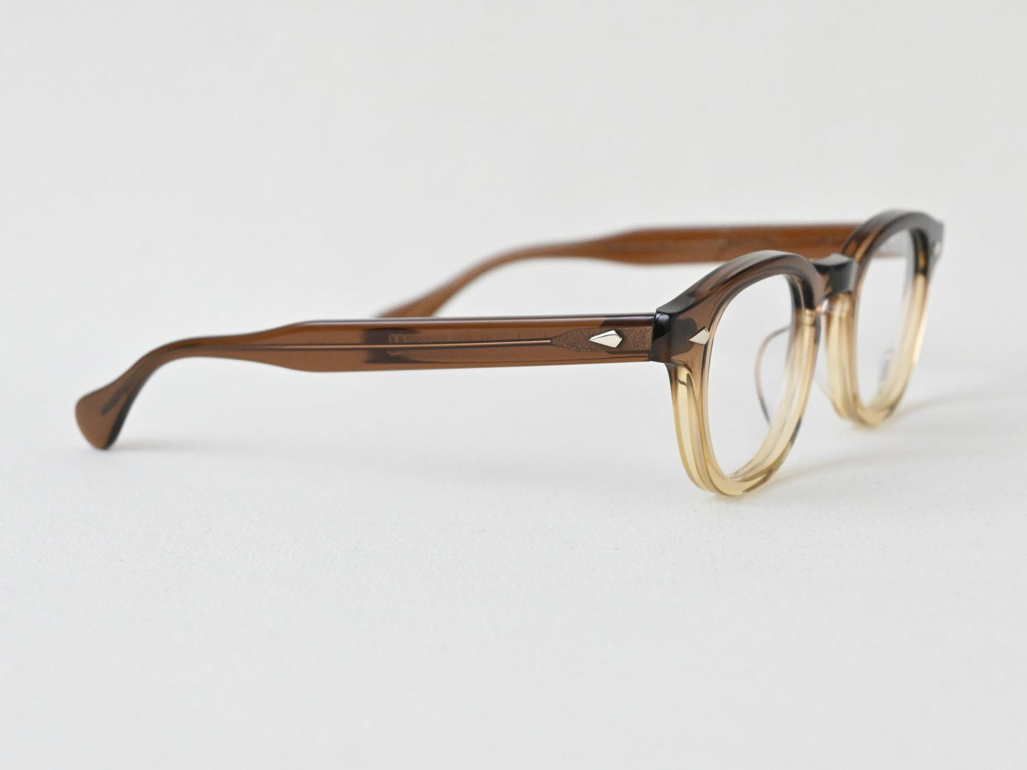 AR_46-24_BROWN GRADIENT