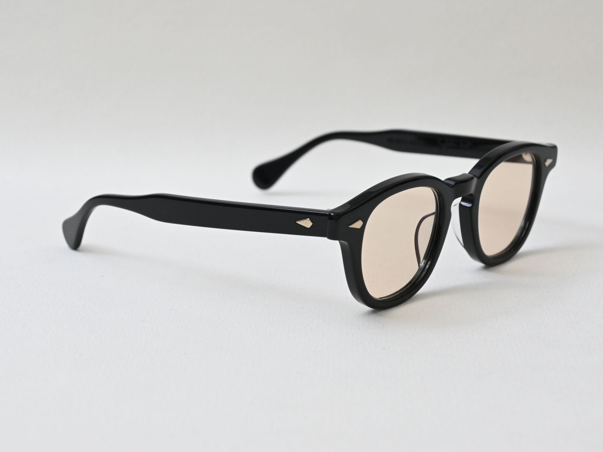 AR_46-22_Black_オビエドB-HMC