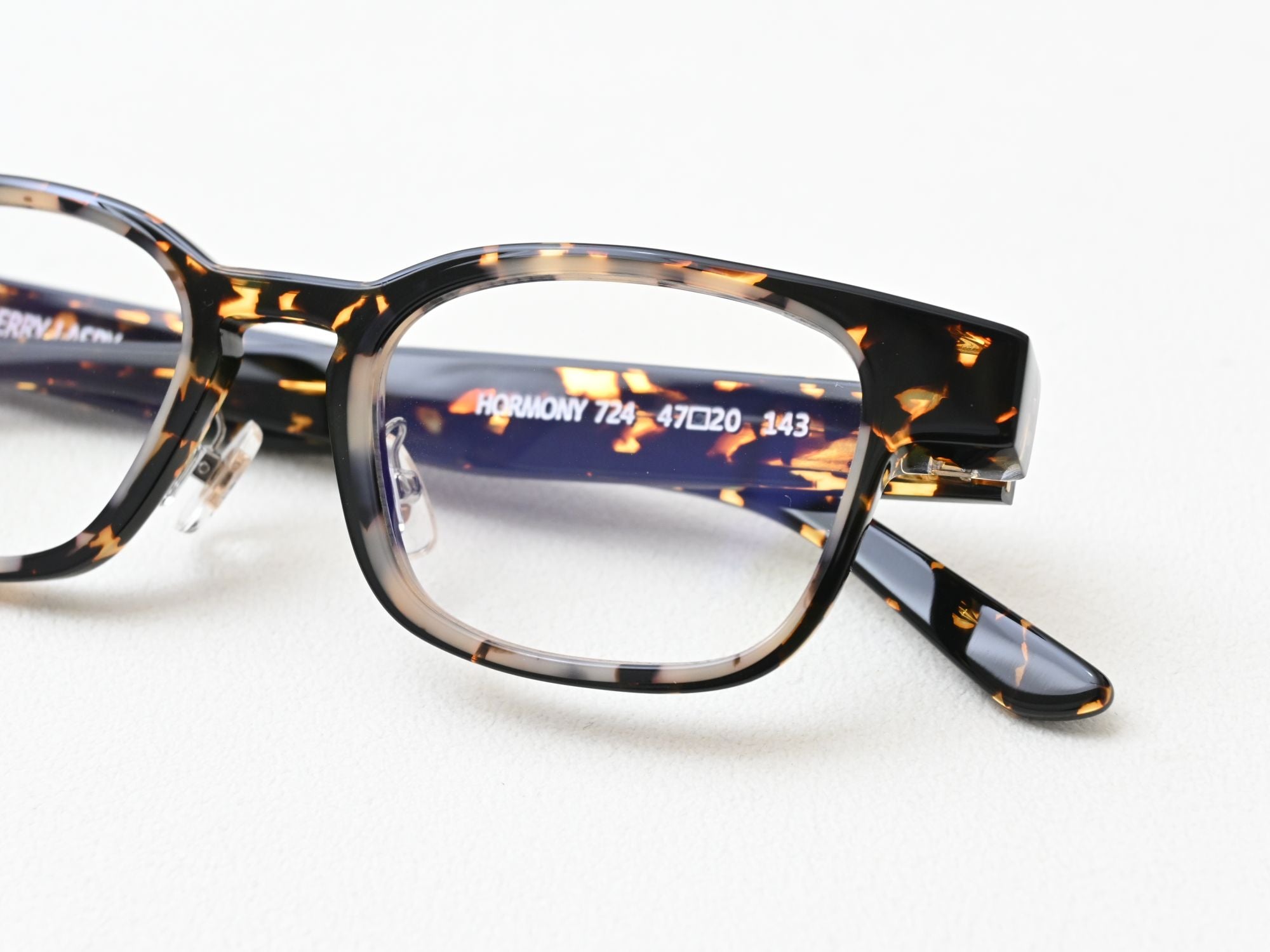 HORMONY_724_シリコンパット