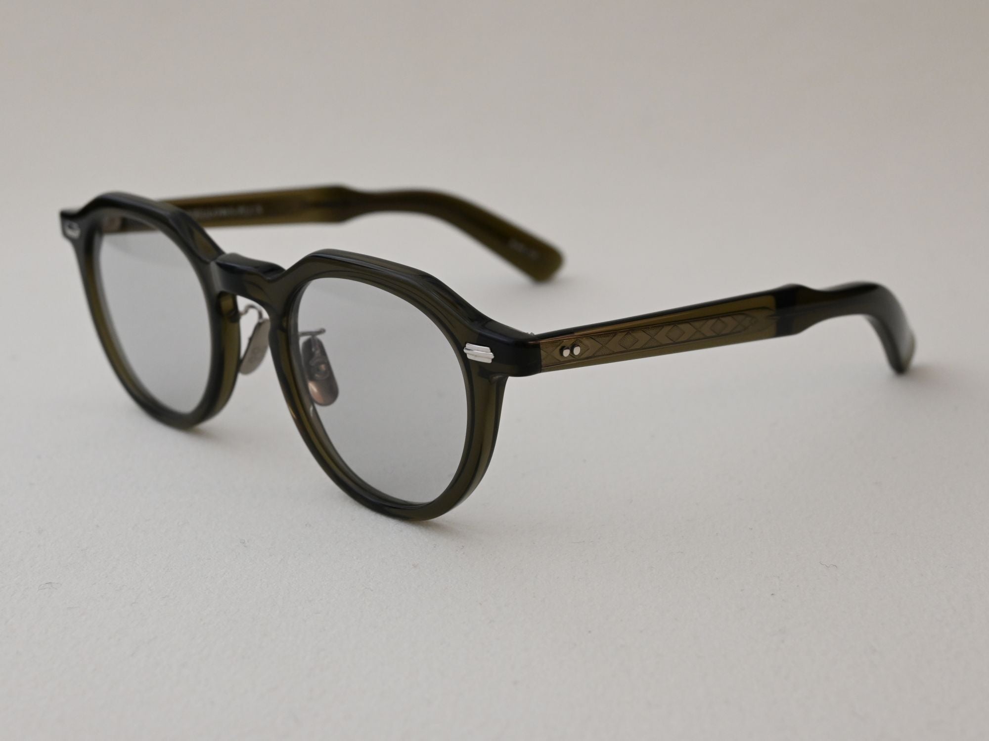 BLAKE_529_light gray