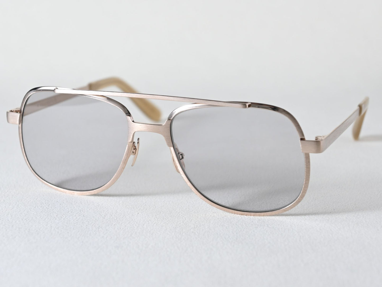 LIONEL_6_サングラスver.